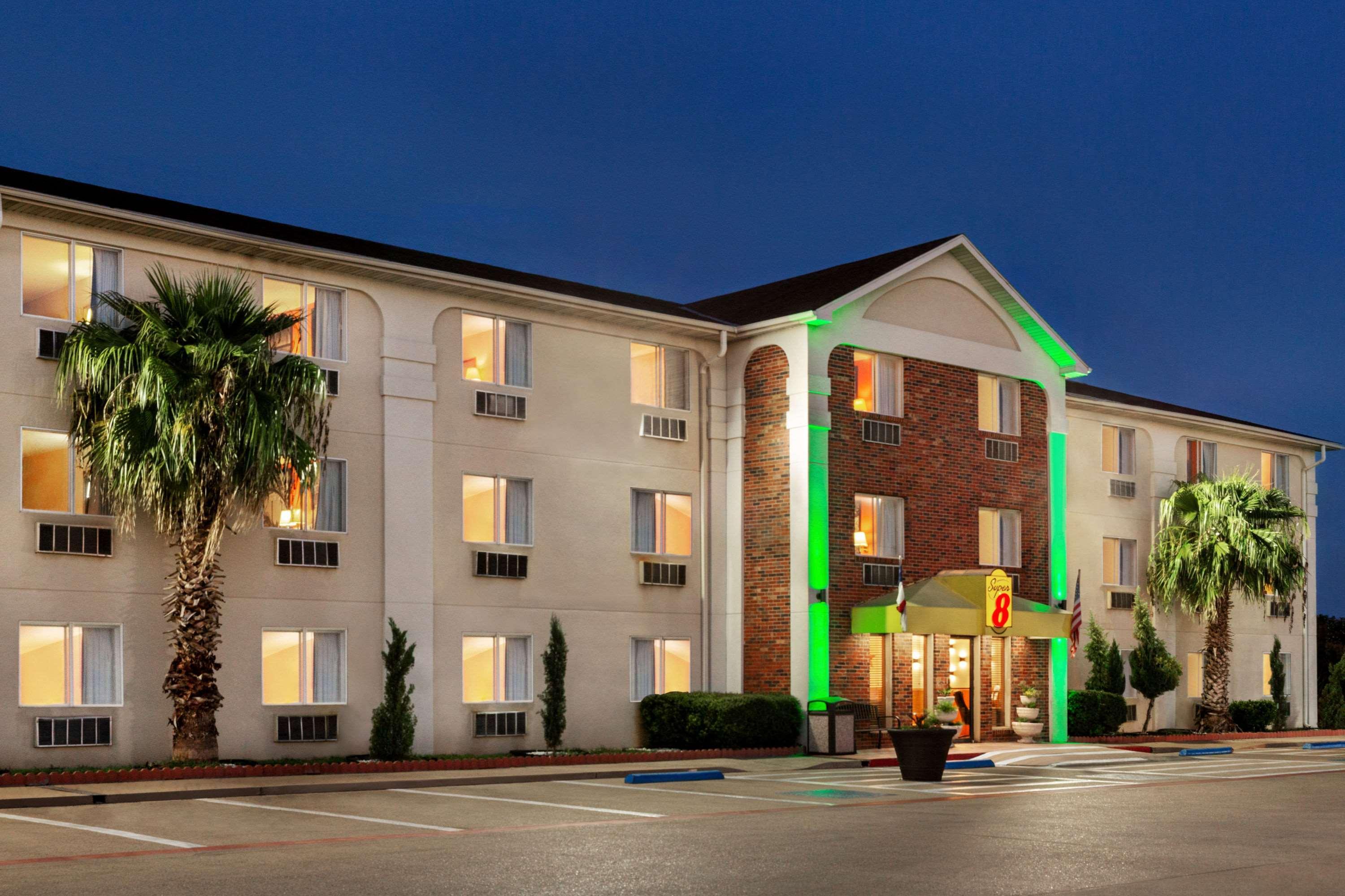Super 8 By Wyndham Waco University Area Exterior foto